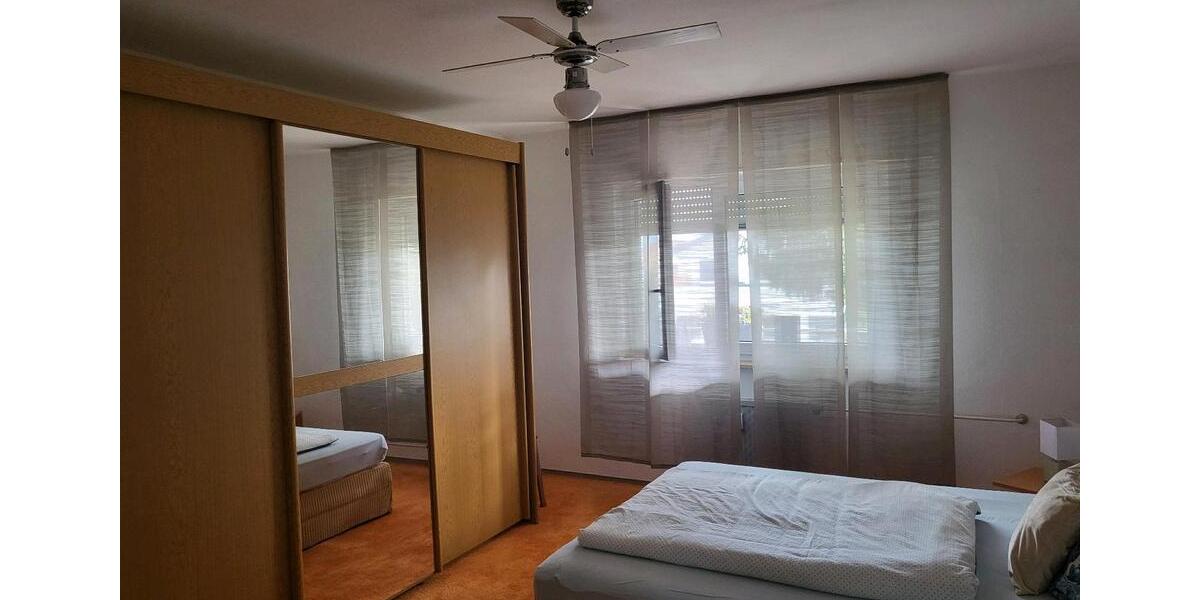 Etagenwohnung Brühl - 2 Zimmer, 65 m&sup2;, 1.050&euro; | Angebot:26612877