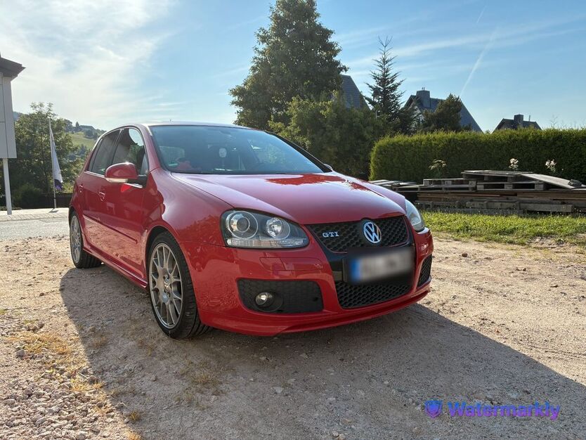 VW Golf 209.000 km 9.000 € Eibenstock 08309