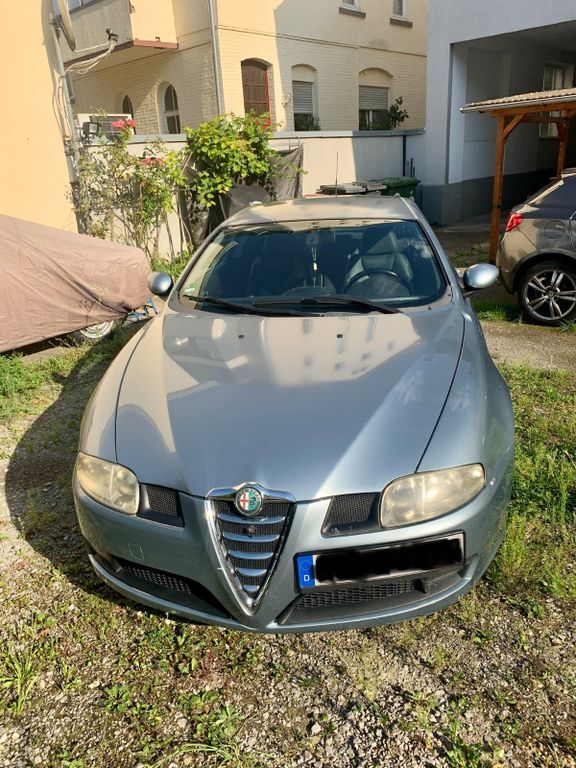 Alfa Romeo GT 148.555 km 2.222 € Stuttgart 70372
