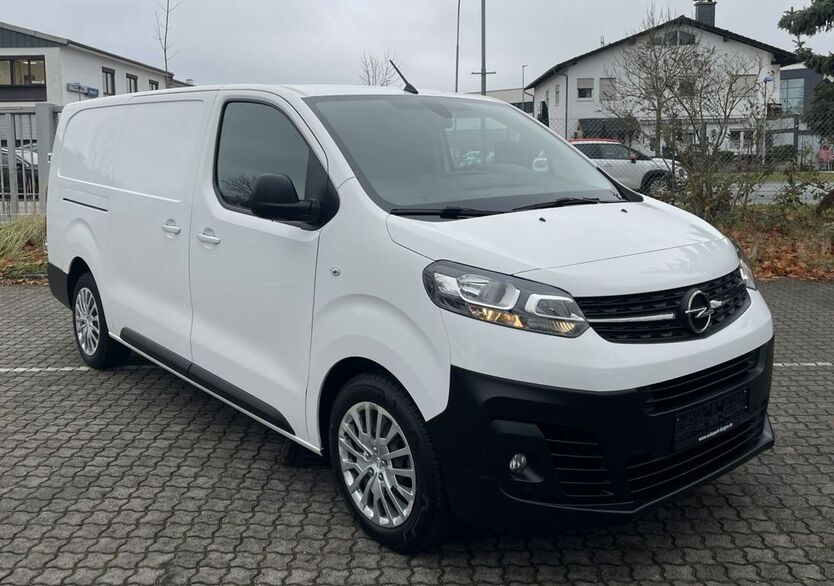 Opel Vivaro 84.000 km 16.680 € Langen 63225