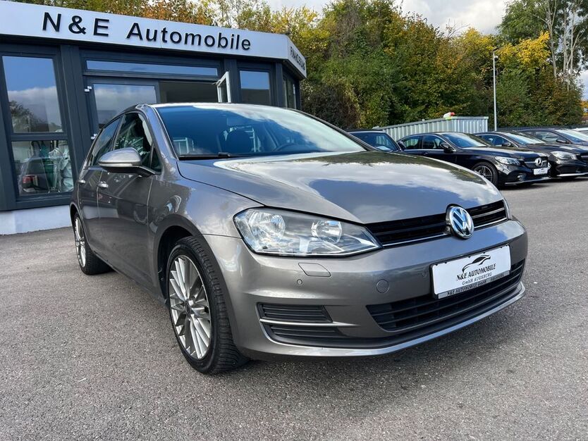 VW Golf 143.000 km 8.990 € Augsburg 86165