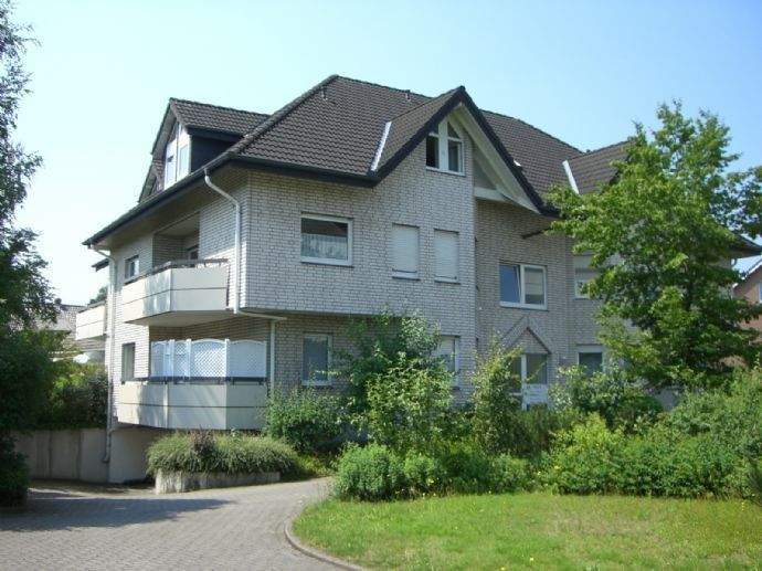 4-Zimmer-Wohnung mit Wintergarten, 2 Balkonen und Tiefgaragenplatz in Bünde- Hunnebrock