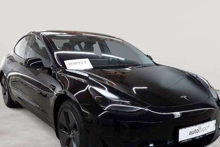 Tesla Model 3 15.676 km 27.690 &euro; Fernwald-Steinbach 35463