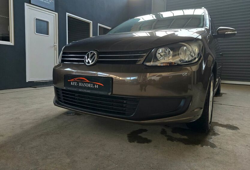VW Touran 70.000 km 13.500 € Plattling 94447