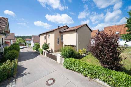 Haus Taufkirchen (Vils) - 7 Zimmer, 208 m&sup2;, 519.000&euro; | Angebot:26094170