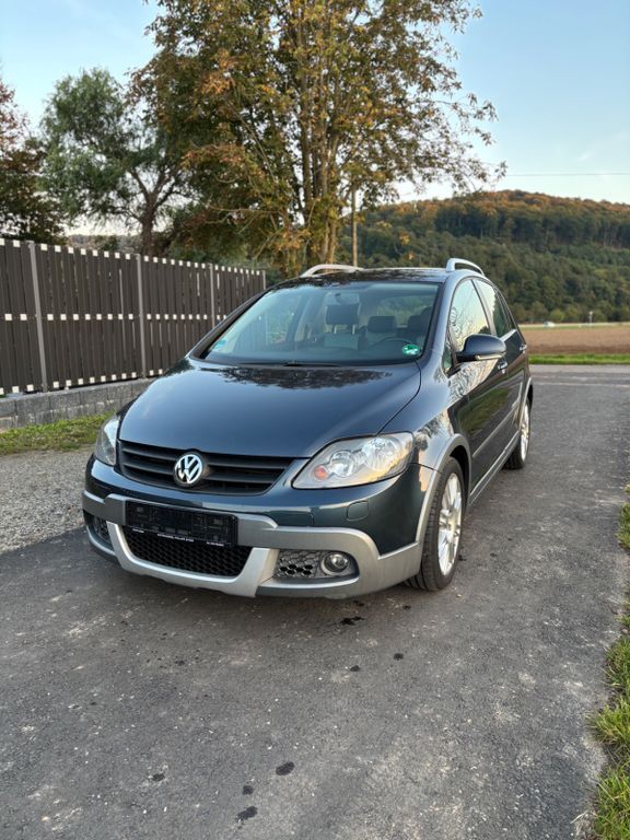VW Golf Plus 148.053 km 4.300 € Fuldatal 34233