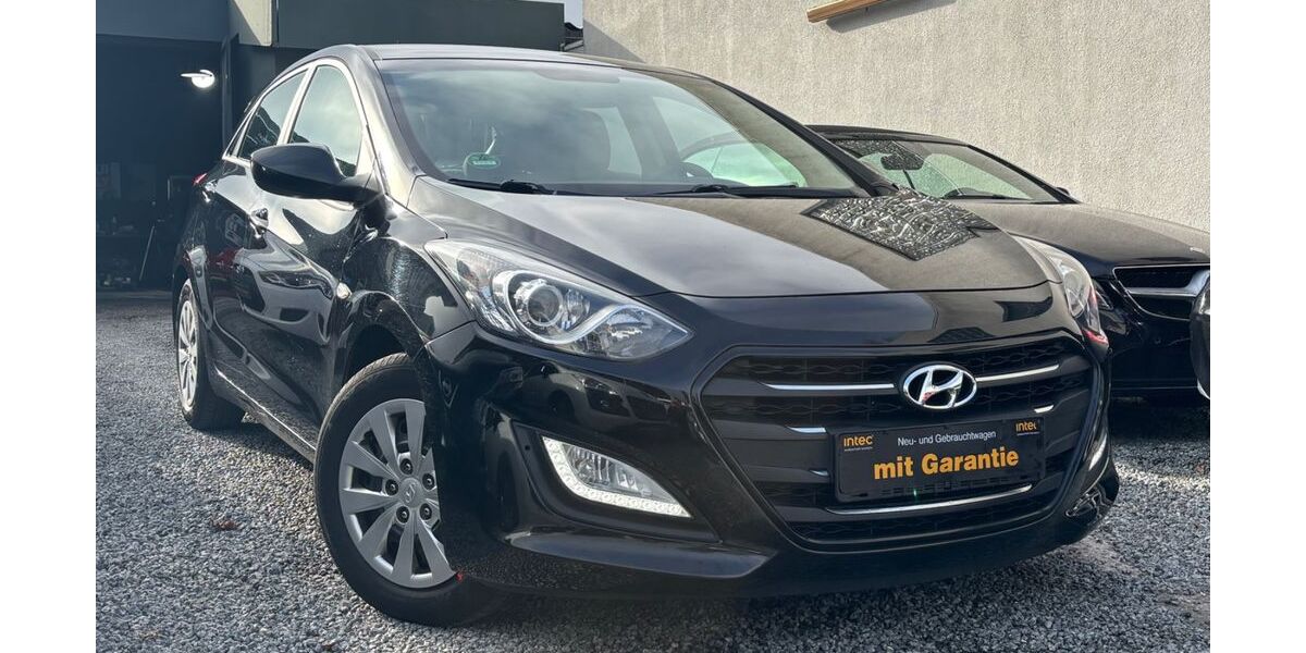 Hyundai i30 150.000 km 7.290 &euro; Kiel 24148
