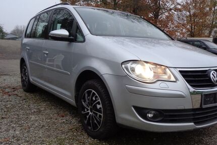 VW Touran 182.479 km 6.300 &euro; Regensburg 93055