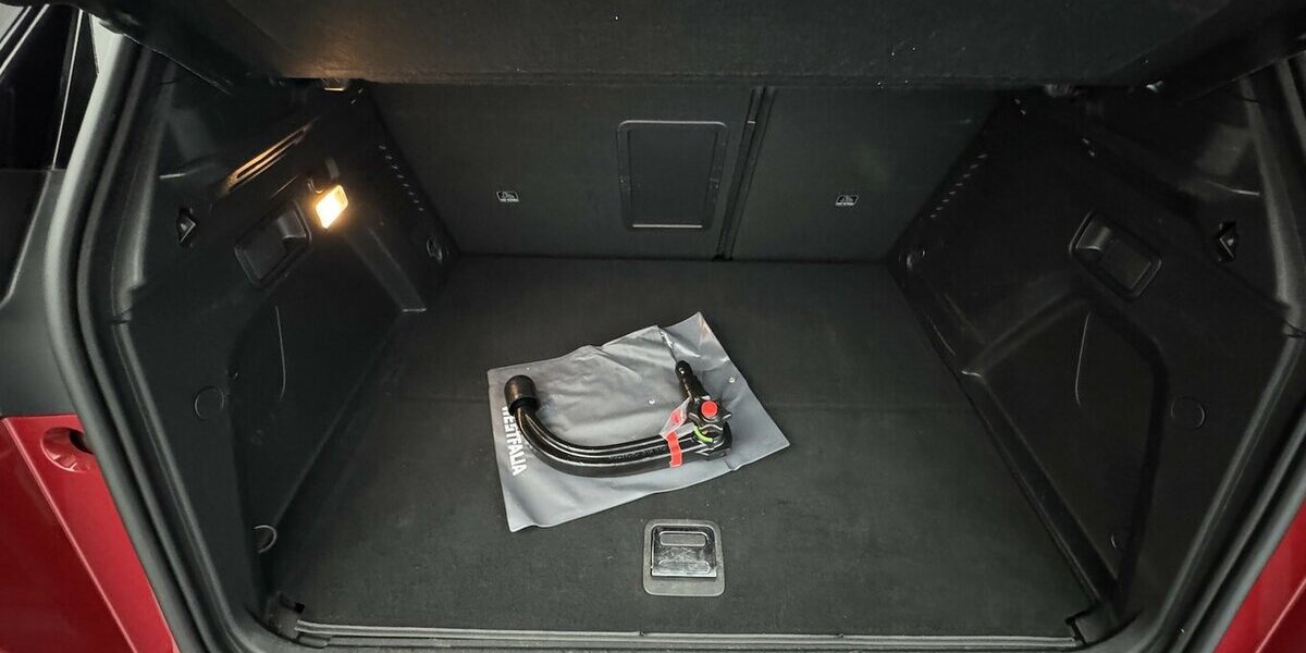 Peugeot 3008 225 GT Plug-In 1.Hand CARPLAY AHK 43.500 km 22.990 &euro; Lich 35423