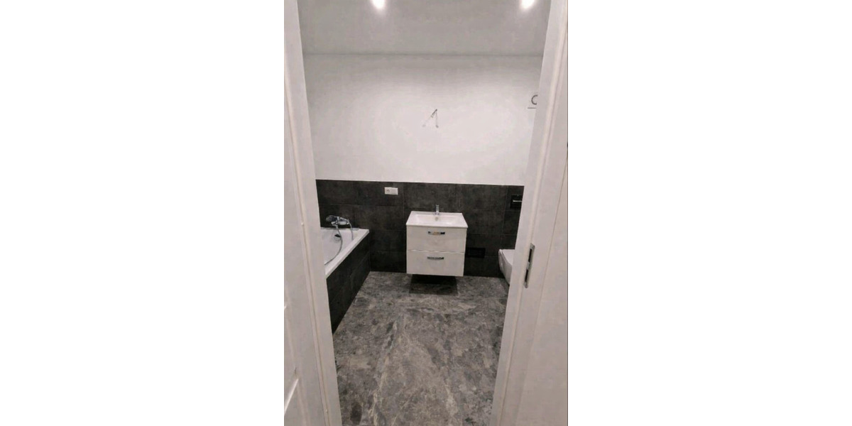 Haushälfte Top Renoviert - Haustiere und Familien willkommen 4 zimmer