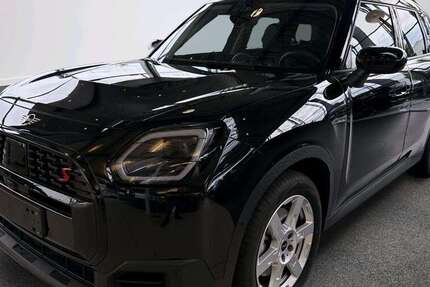 Mini Countryman S All4 2.544 km 46.416 &euro; München 80788