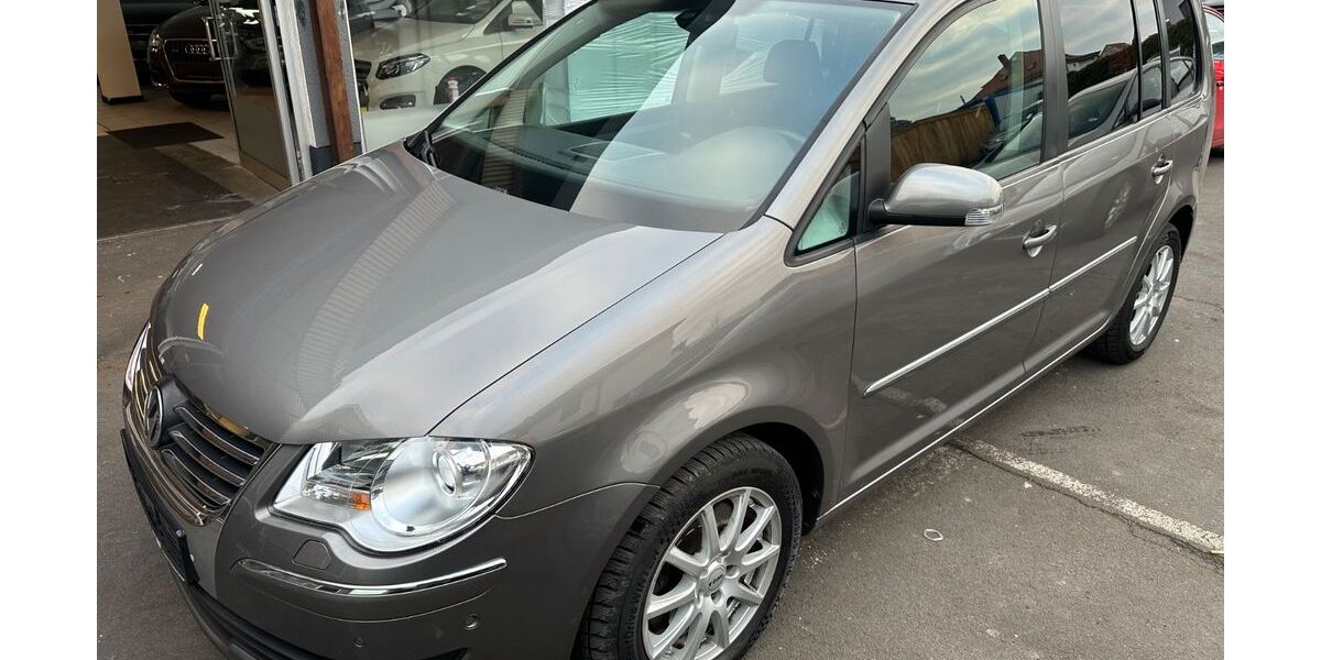 VW Touran 237.000 km 5.000 &euro; Alsfeld 36304