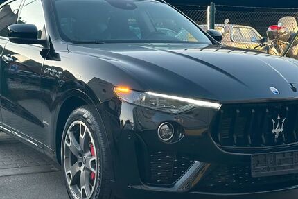 Maserati Levante 183.000 km 32.700 &euro; Berlin 12359
