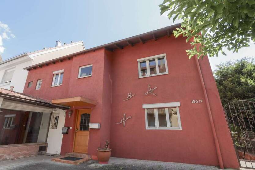 Haus zum Kaufen in Heilbronn 564.000 € 150.8 m²