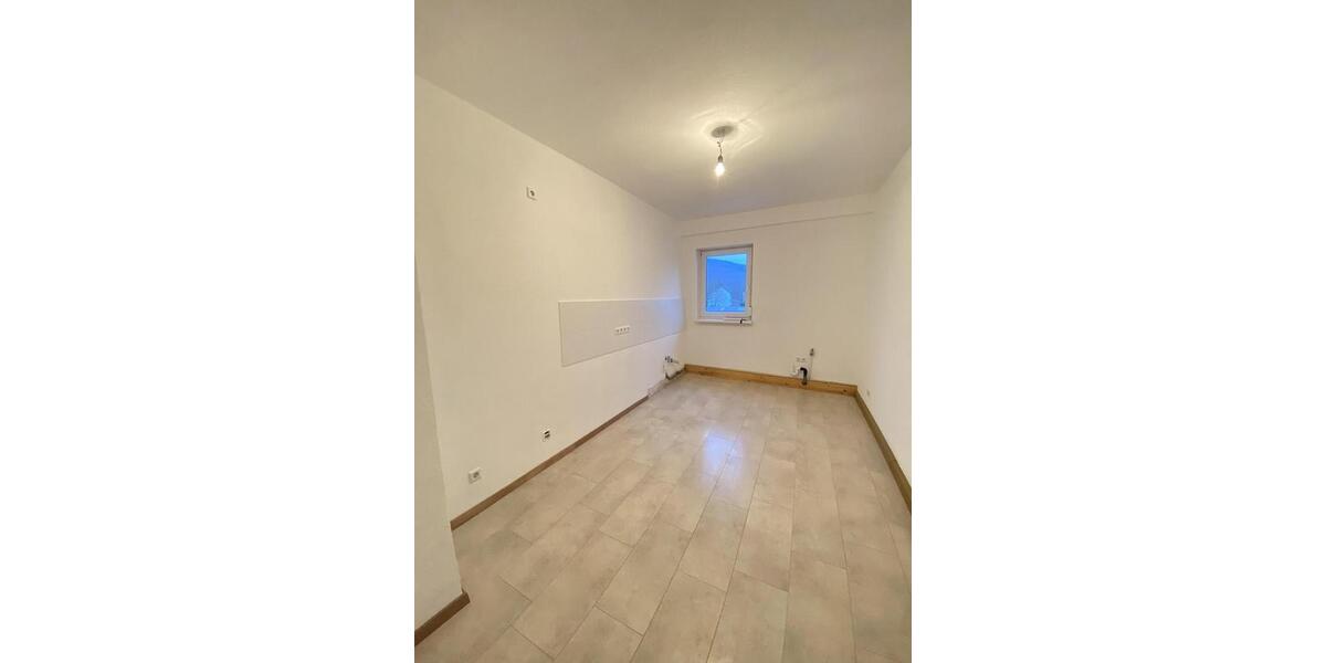 Etagenwohnung Ettlingen - 3 Zimmer, 80 m&sup2;, 1.090&euro; | Angebot:24831468