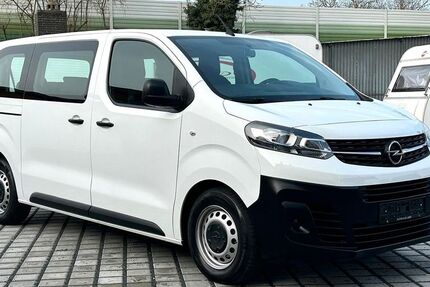 Opel Vivaro 71.000 km 21.290 &euro; Rüsselsheim 65428