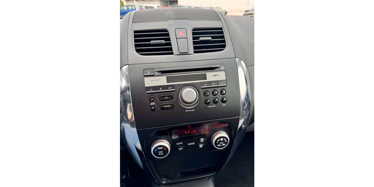 Suzuki SX4 42.424 km 10.990 &euro; Sondershausen 99706