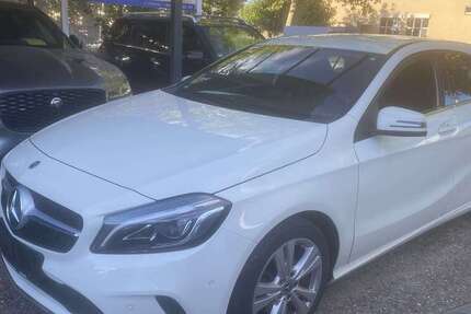 Mercedes-Benz A 200 140.000 km 18.300 € Freiburg 79115
