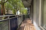 PRAKTISCHE HOCHPARTERRE-WOHNUNG MIT GROSSEM BALKON IM BEGEHRTEN BAYERISCHEN VIERTEL! 2 zimmer
