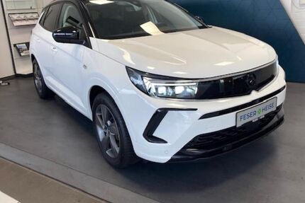 Opel Grandland (X) 30.365 km 26.990 € Köthen 06366