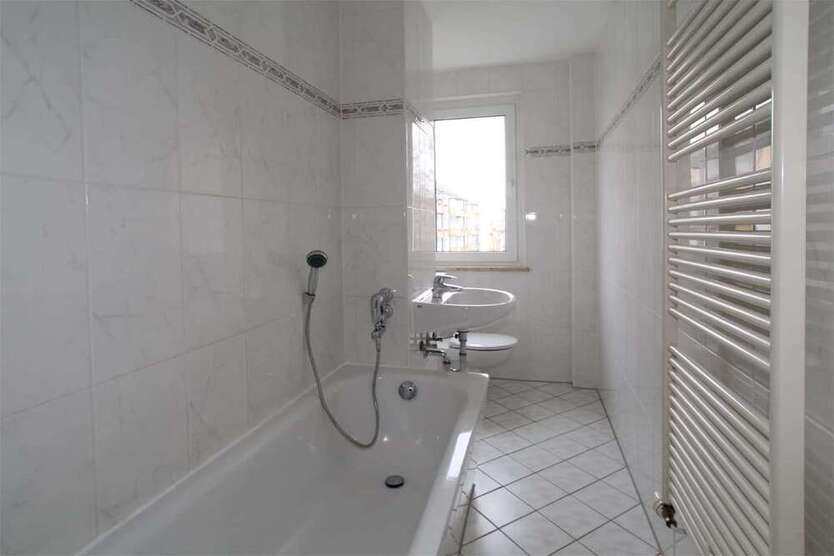 Wohnung zum Mieten in Chemnitz 260 € 49.46 m²