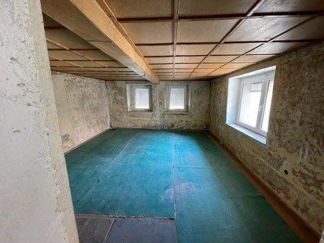 Einfamilienhaus Weißenfels Leißling - 1 Zimmer, 180 m&sup2;, 85.000&euro; | Angebot:25771893