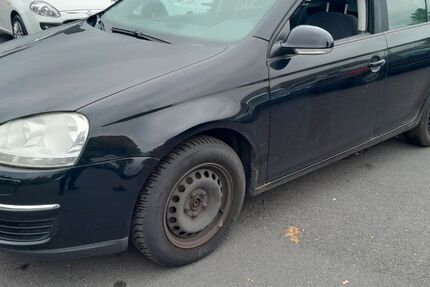 VW Golf 263.000 km 600 € Diez 65582