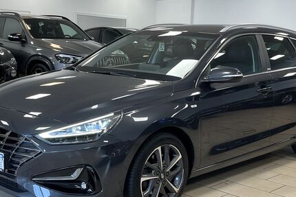 Hyundai i30 107.477 km 17.450 € Bonn 53227