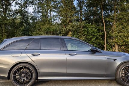 Mercedes-Benz E 63 AMG 116.000 km 49.000 € Hetzles 91077