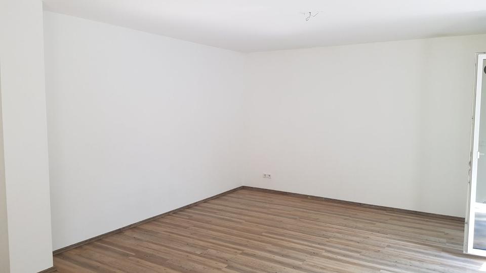 Anfragestopp: 3 Zi.- Whg 83m² Terrasse + Garten in zentraler Lage 3 zimmer