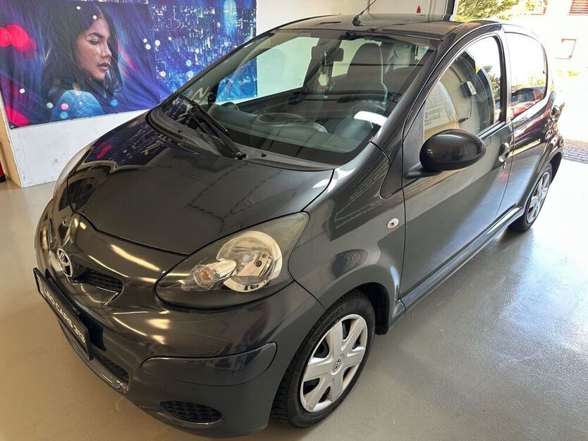 Aygo (X)