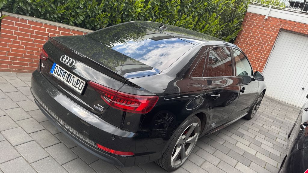 Audi A4 145.600 km 17.800 &euro; Cloppenburg 49661