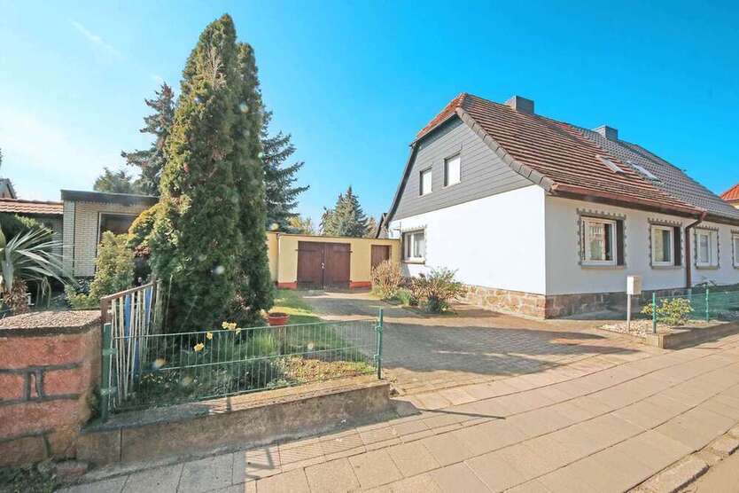 Haus zum Kaufen in Südlichen Anhalt OT Gröbzig 75.000 € 91 m²