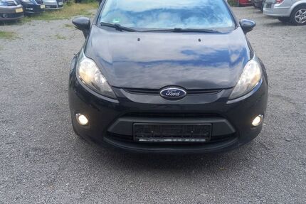 Ford Fiesta 136.100 km 3.800 &euro; Dortmund 44309