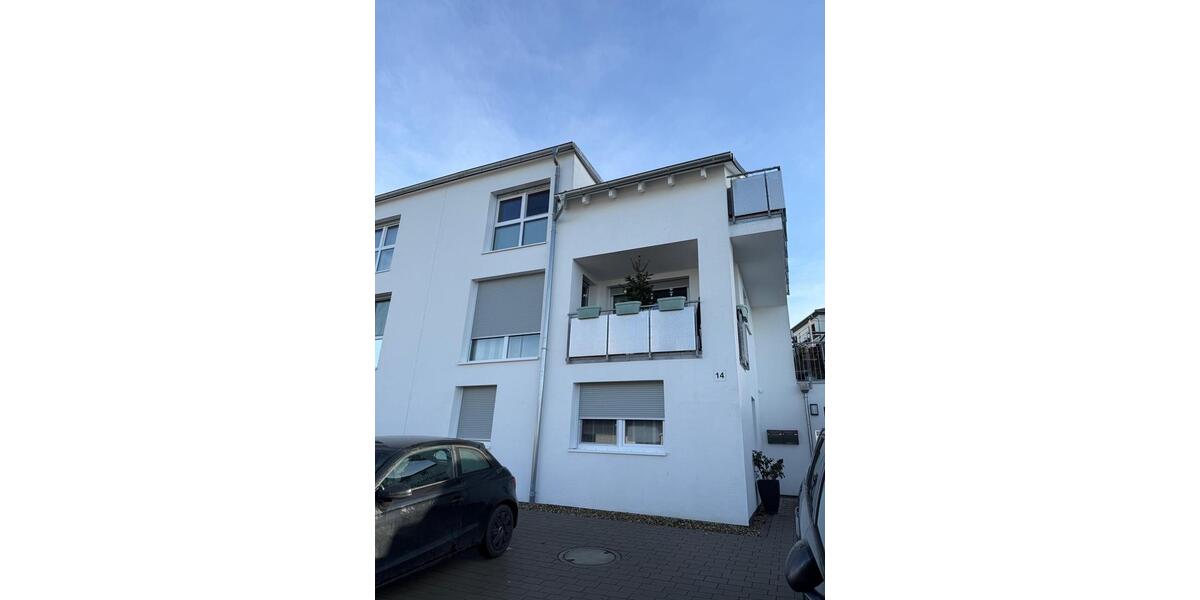 Provisionsfreie 3,5-Zimmer DG-Wohnung mit tollem Ausblick 3.5 zimmer