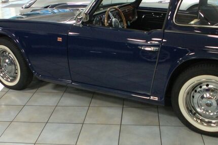 Triumph TR4 68.500 km 27.900 &euro; Dormagen 41540