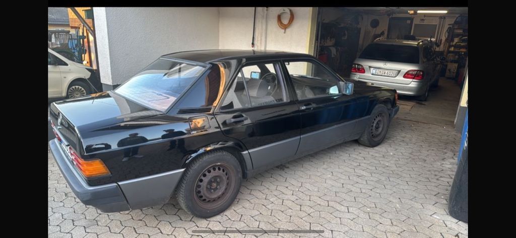 Mercedes-Benz 190 150.000 km 4.500 € Koblenz 56068