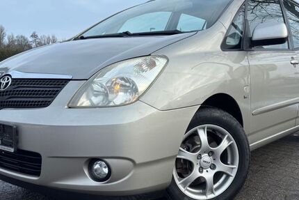 Toyota Corolla Verso 116.605 km 3.980 &euro; Warendorf 48231