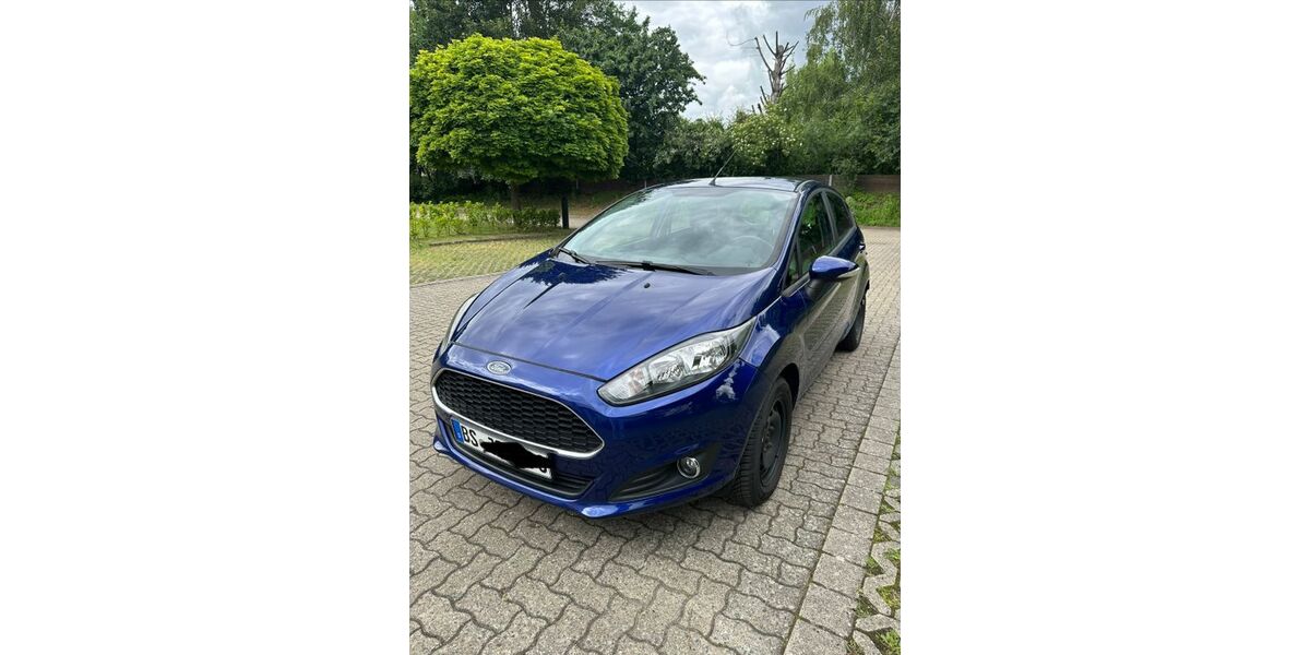 Ford Fiesta 76.538 km 7.700 &euro; Braunschweig 38120