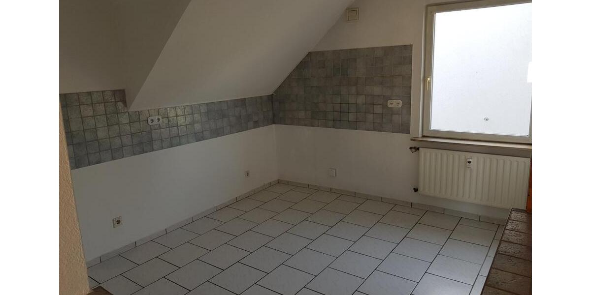 Dachgeschoßwohnung Mülheim an der Ruhr Dümpten - 1 Zimmer, 52 m&sup2;, 420&euro; | Angebot:25810602