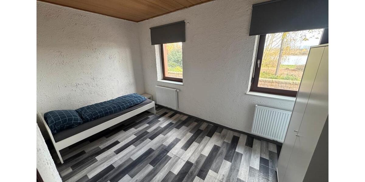 Zimmer WG- zu vermieten in Worms 20€ pro NachtPerson 5 zimmer