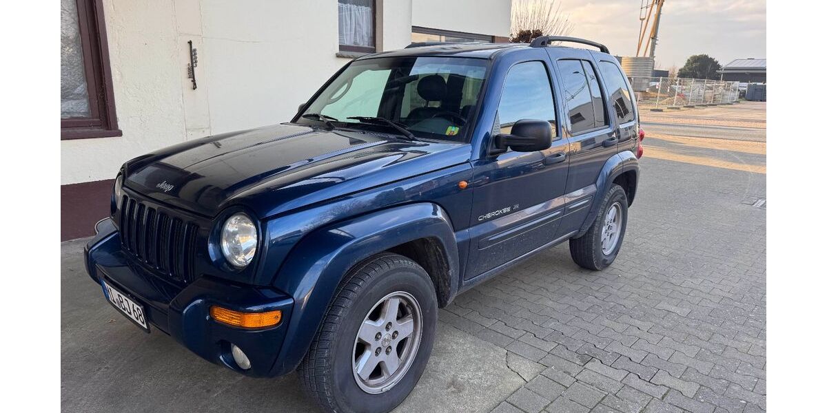 Jeep Cherokee 242.000 km 4.999 &euro; Leopoldshöhe 33818
