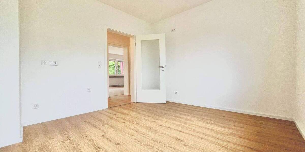 Etagenwohnung Ansbach - 3 Zimmer, 90 m&sup2;, 1.200&euro; | Angebot:26879021