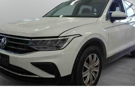 VW Tiguan 87.600 km 29.980 &euro; Kreuzwertheim 97892