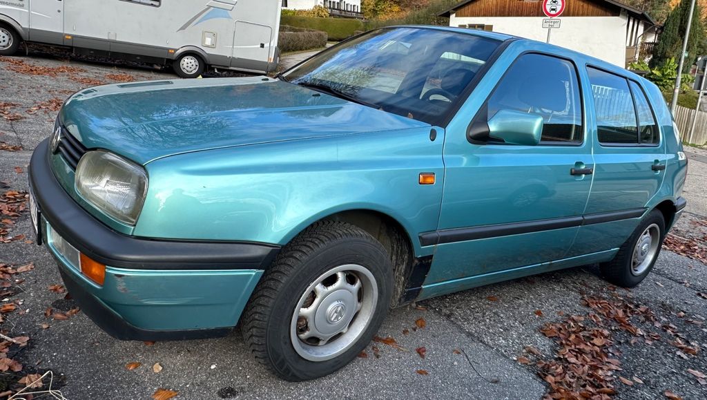 VW Golf 68.000 km 1.500 &euro; Gars 83536