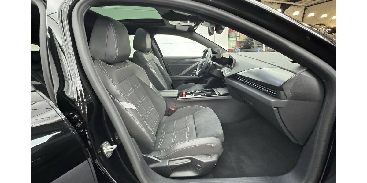 Opel Astra GS 130 1.2 Turbo LED 360° Cam Panorama 32.550 km 20.740 &euro; Lich 35423