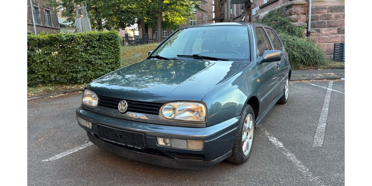 VW Golf 117.000 km 6.666 &euro; Lahr 77933
