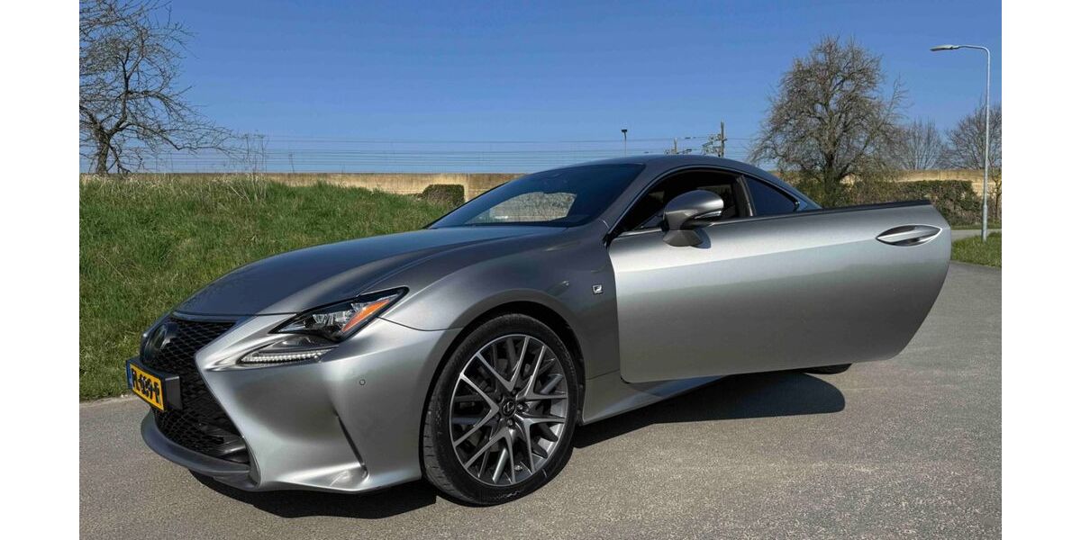 Lexus RC 300 163.000 km 27.500 &euro; Loo 