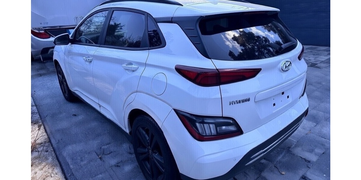 Hyundai Kona große Batt./NaviCAM/LED/64kwh/Schiebedach 139.969 km 15.900 &euro; Berlin 10247