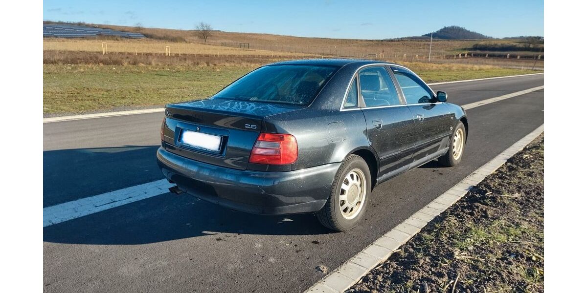 Audi A4 349.000 km 1.100 &euro; Eltmann 97483